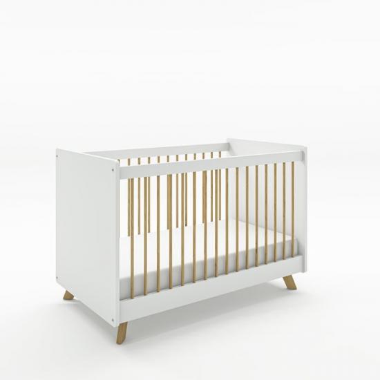מיטת תינוק דגם קלואי טל רהיטי תינוקות